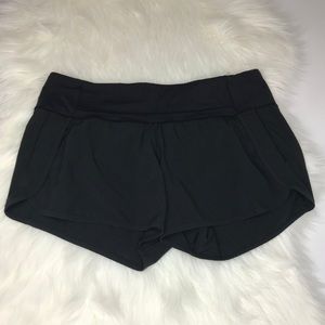 Lululemon 8 Black 4”